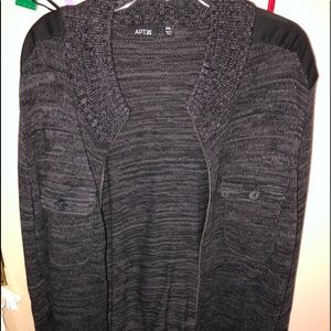 Men’s zip up sweater